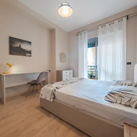 At New Bazar ! Apartamento Tirana